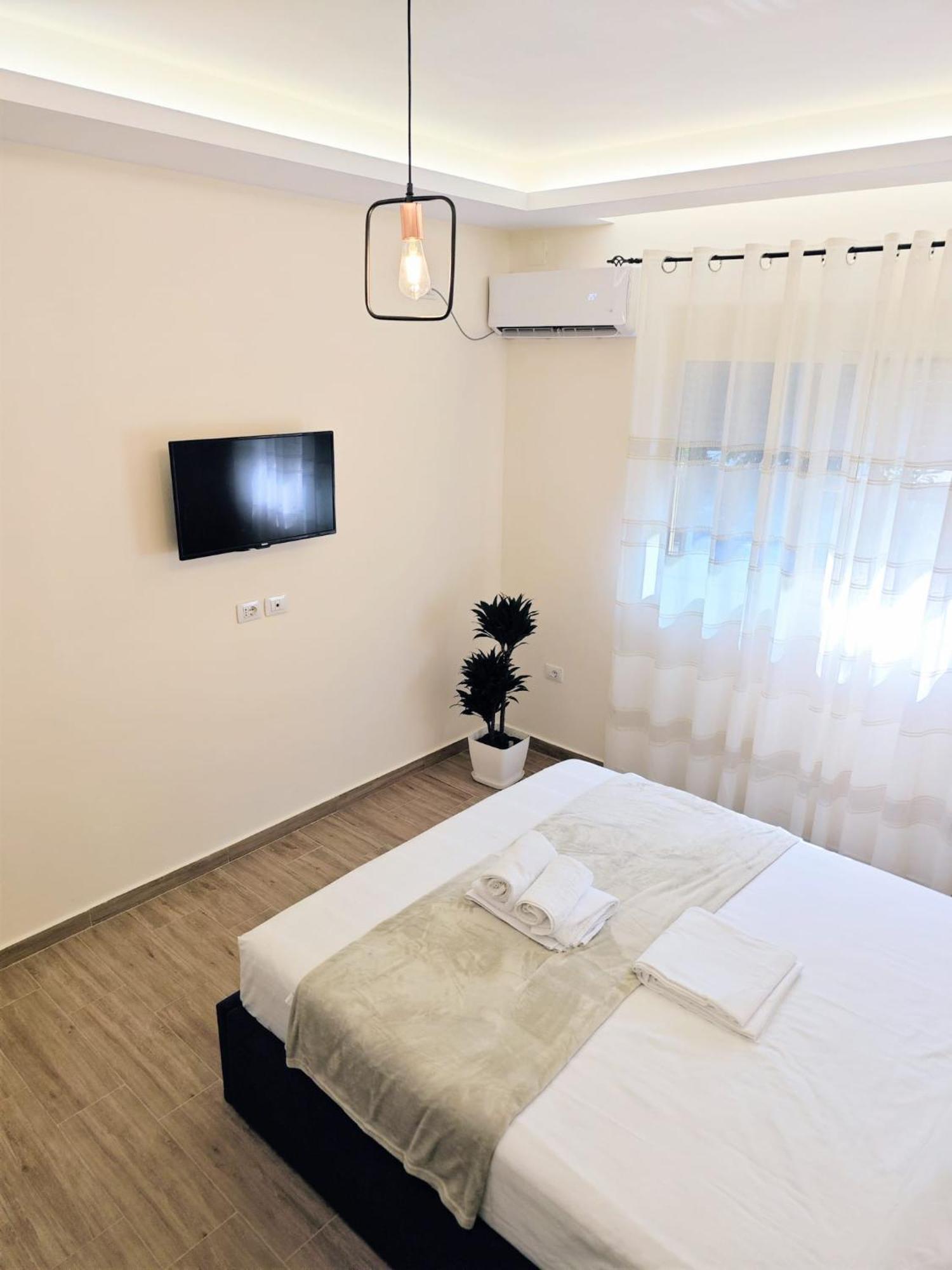 New Apartment Close To Sea And Downtown Vlorë Extérieur photo