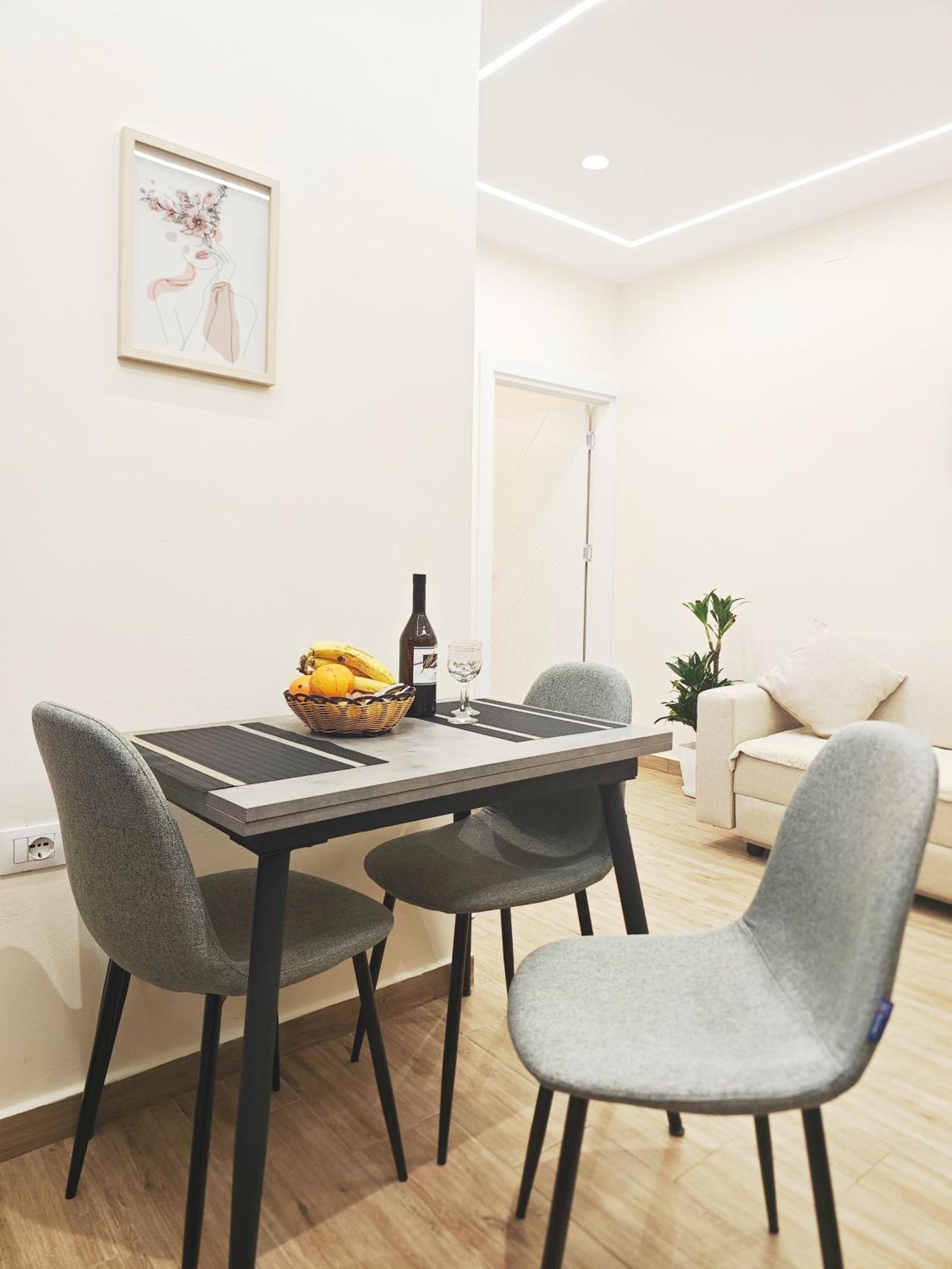 New Apartment Close To Sea And Downtown Vlorë Extérieur photo
